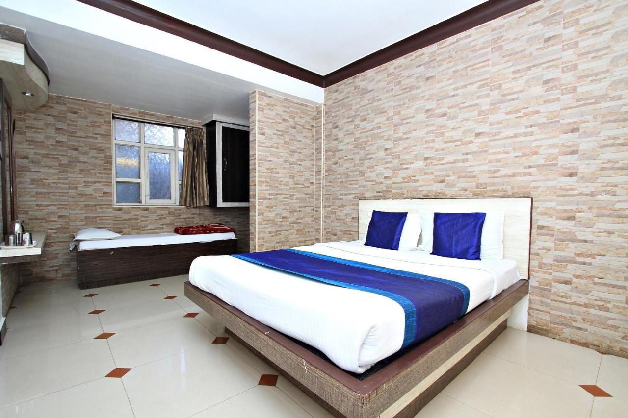 Hotel Pratham International Ooty Esterno foto