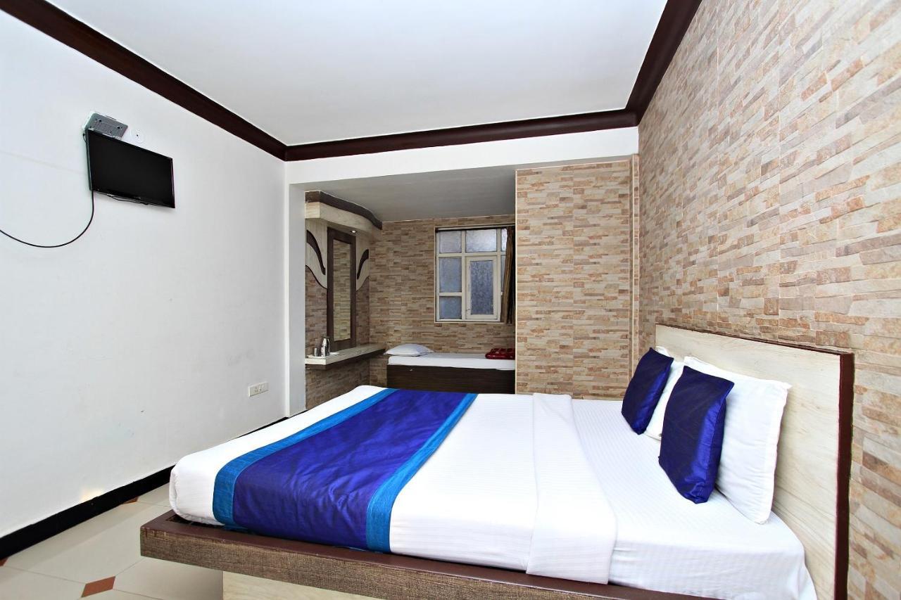Hotel Pratham International Ooty Esterno foto